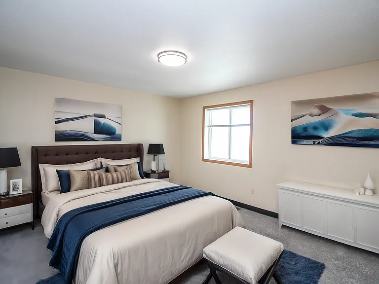 Bennington Hill Apartments — Photo 13