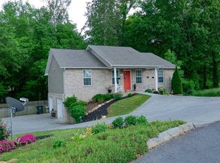 2255 Murphys Chapel Dr, Sevierville, TN 37876