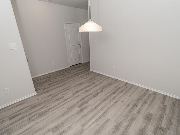 21654 Tea Tree Olive Place-4_06152023