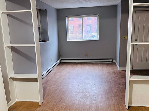 4th image of 118 W Main St #4