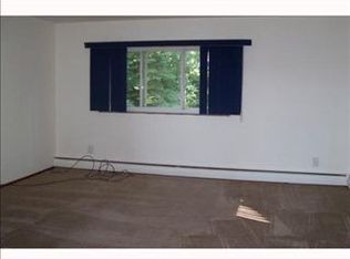 24 Julian Dr, Pittsburgh, PA