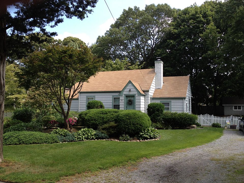 1st image of 72 Terrace Dr