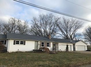 8137 Gregory St SW, Navarre, OH 44662