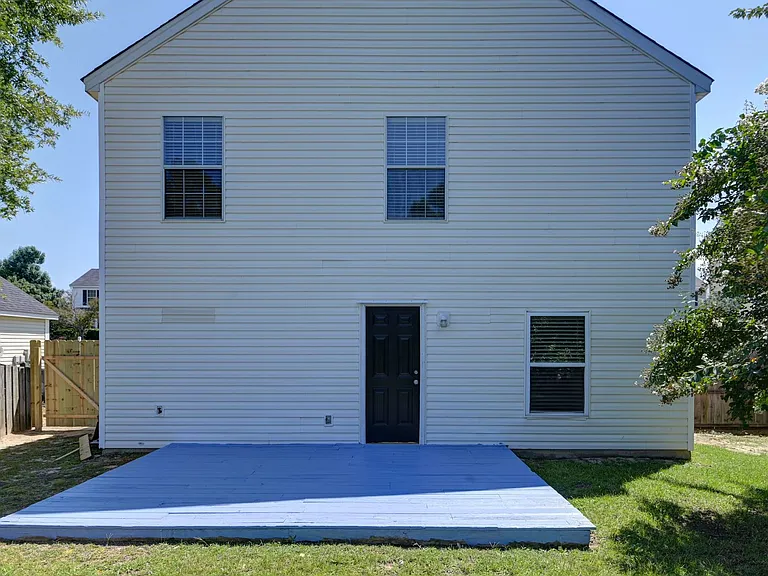 141 Wigmore Ln — Photo 32