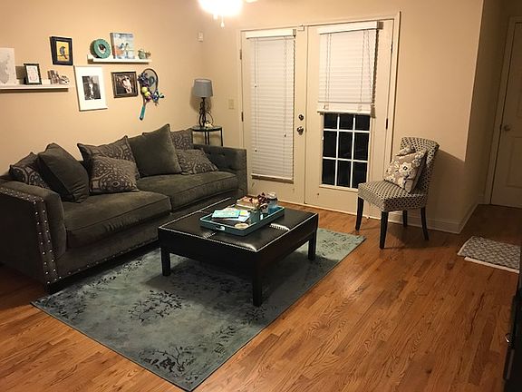 2nd image of 105 Madison Ct SE #105