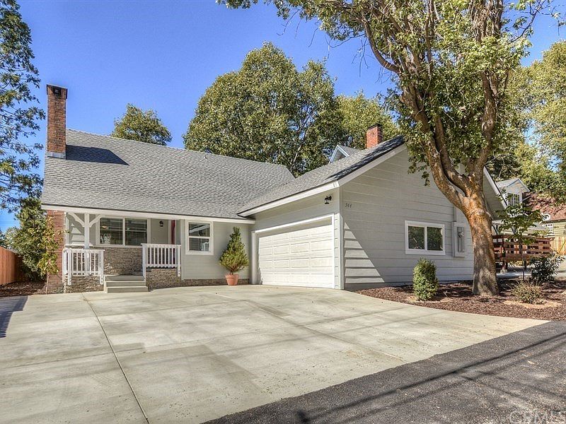 1st image of 344 Hemlock Dr