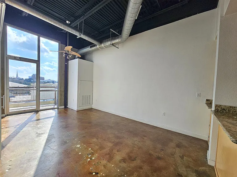 420 N Adams St #503 — Photo 2