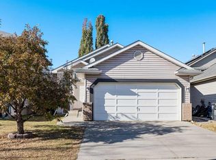 319 SW Douglas Glen Blvd SE, Calgary, AB T2Z 2M8
