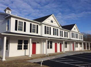 2772 Boston Post Rd, Guilford, CT 06437