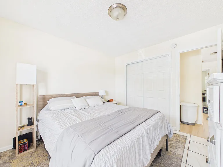 1411 E 109th Ave #B — Photo 3