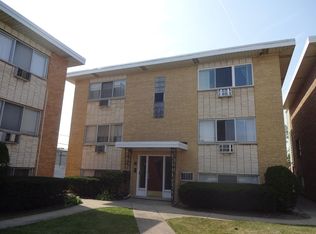 9604 Greenwood Ave #2, Des Plaines, IL 60016