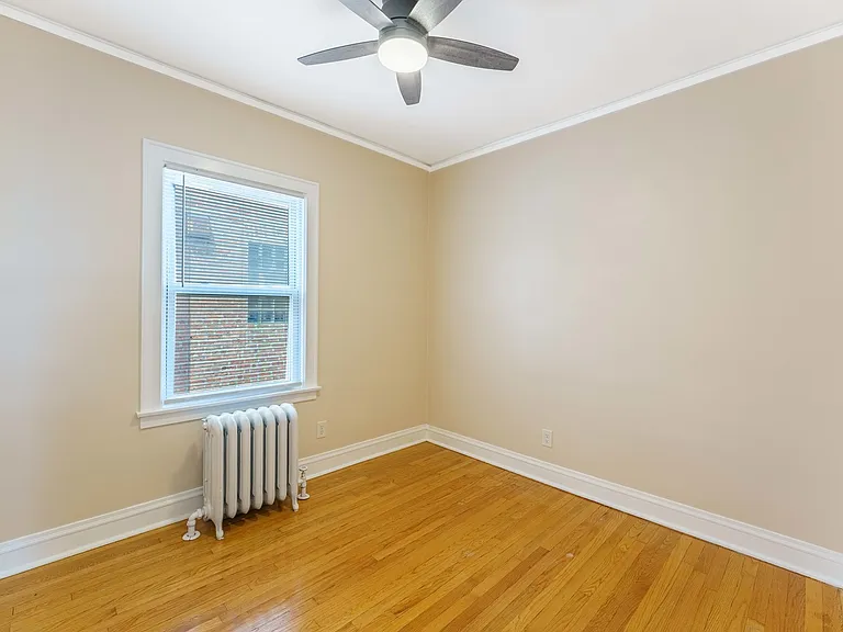 2125 Wesley Ave — Photo 12