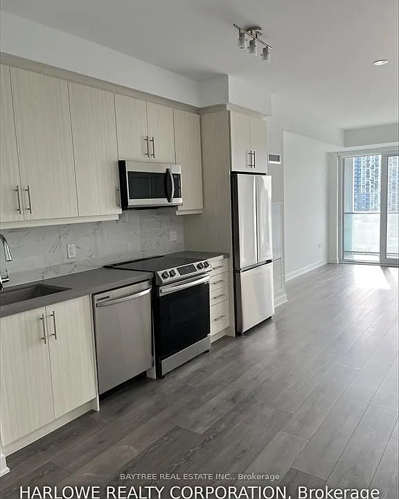 95 Oneida Cres #603