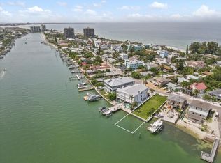 8353 Bayshore Dr, Treasure Island, FL 33706