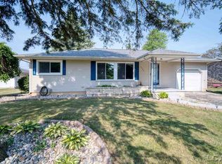 2754 Sharon Dr, Adrian, MI 49221