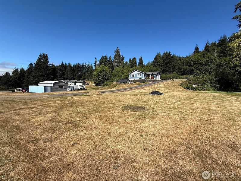 5th image of 82 South Valley Lane