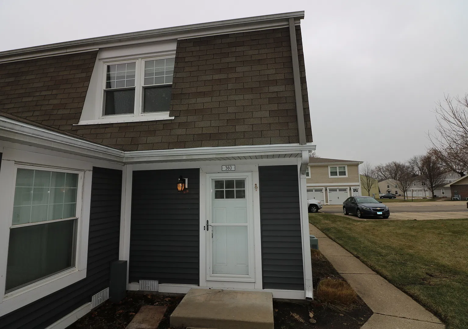 2 bed, 1.5 bath, 1012 sqft, $2,250 — Photo 2