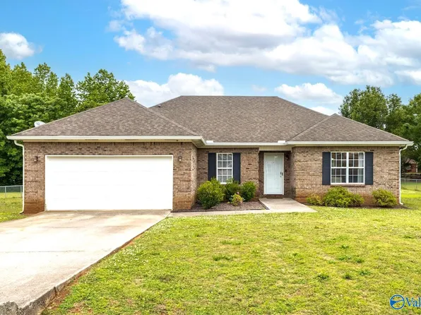 145 Hazel Trce, Hazel Green, AL 35750