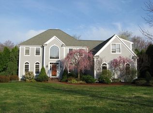 4 Eastbrook Farm Ln, Southborough, MA 01772