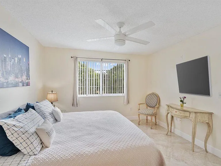1100 Crestwood Ct S #1110 — Photo 15