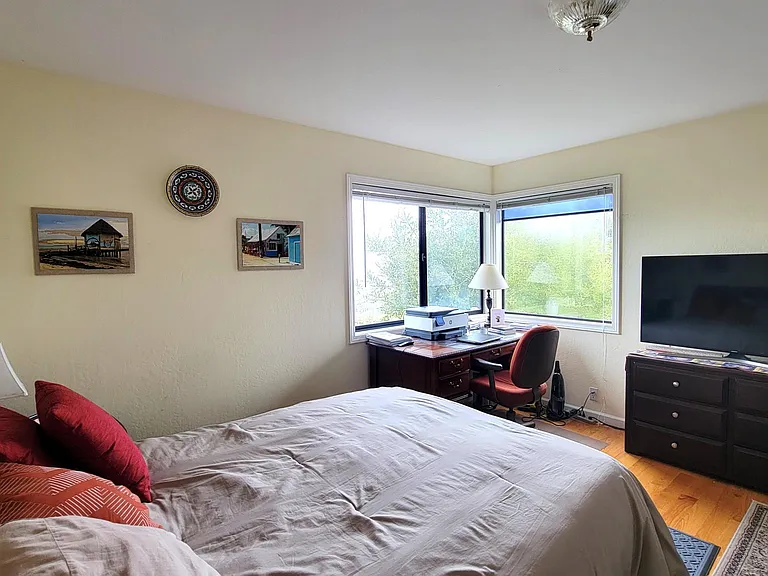 506 Oak Park Way — Photo 5