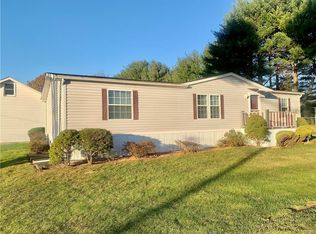 525M School Rd, Nazareth, PA 18064