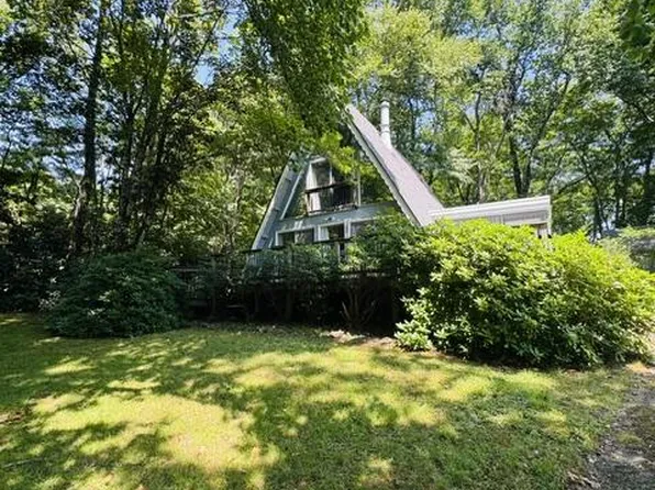295 Groundhog Hills Rd, Hillsville, VA 24343