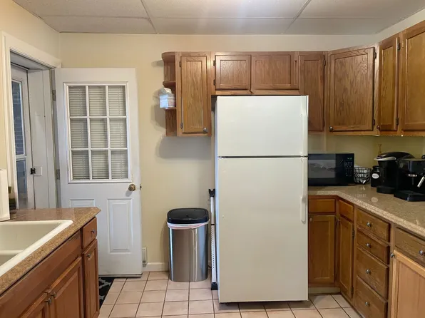 The Center Building in Igram, 2707 Center St APT 2, Pittsburgh, PA 15205