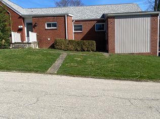 209 1/2 N Church St, Mount Pleasant, PA 15666