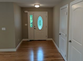 2 Aston Hill Dr, Hooksett, NH 03106