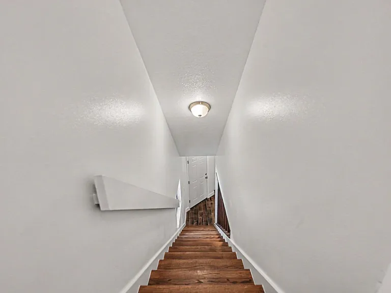 2173 Stewart Rd — Photo 7