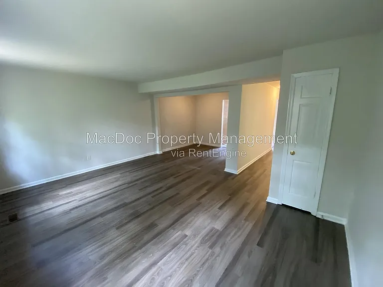 130 Janney Ct — Photo 8