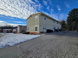 203 Eisenhower Dr, Normal, IL 61701