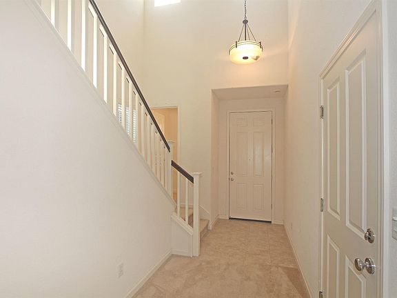 3rd image of 266 Barnhill Dr