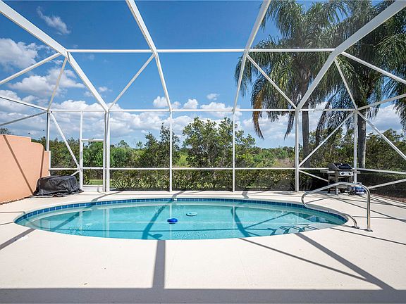 3rd image of 12101 SW Lockhaven Court