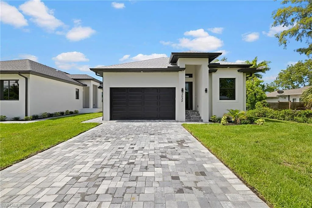 3 bed, 3.0 bath, 1998 sqft, $4,200 — Photo 2