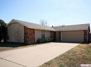 1332 E 140th St, Glenpool, OK 74033