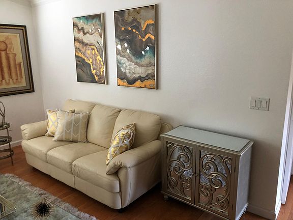 3rd image of 11507 Tribuna Ave