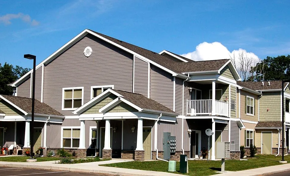 Beeline Apartments