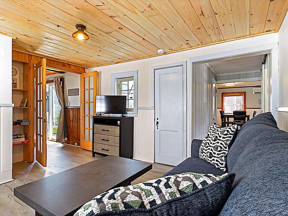 1st image of 165 E Grand Avenue #6