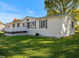 305 2nd Ave, Defiance, IA 51527