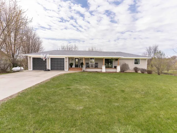 506 E Summit St, Battle Lake, MN 56515