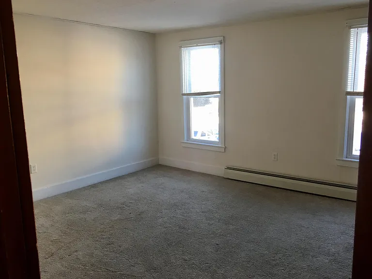 23 Kenneth Ave #23 — Photo 6