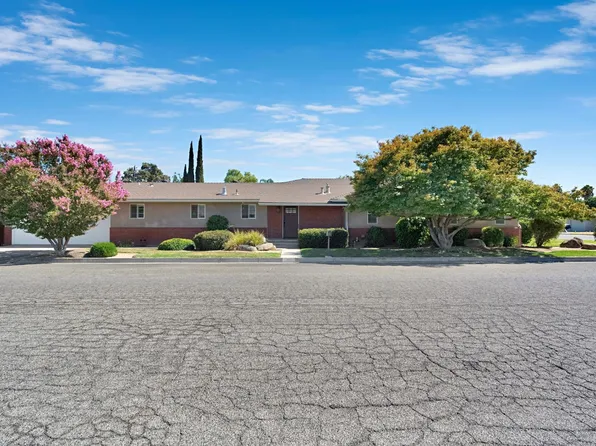 2020 W 3rd St, Madera, CA 93637