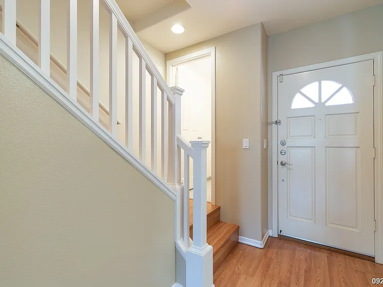 91-1011 Kaipalaoa St #404 — Photo 5