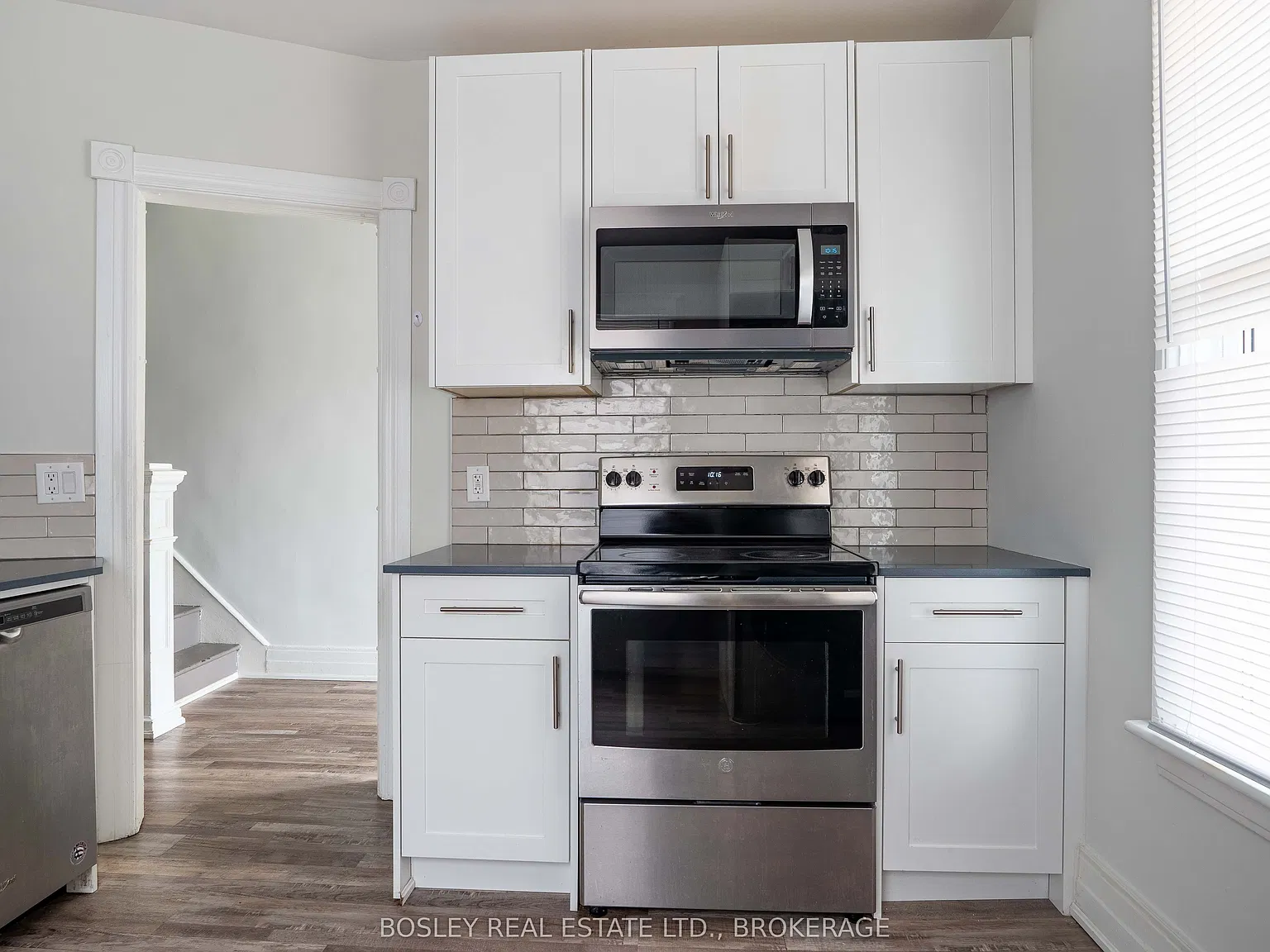 3 bed, $2,100 — Photo 4