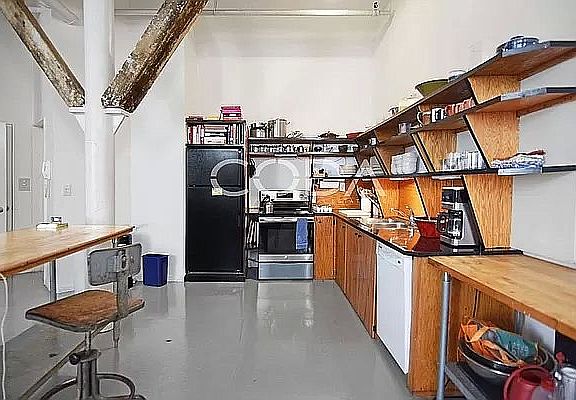 3rd image of 119 N 11th St APT Ca