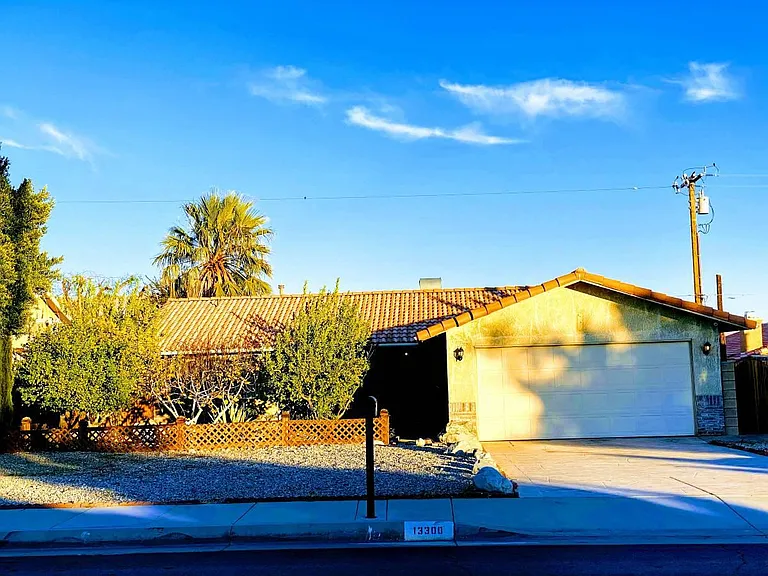 13300 West Dr — Photo 2