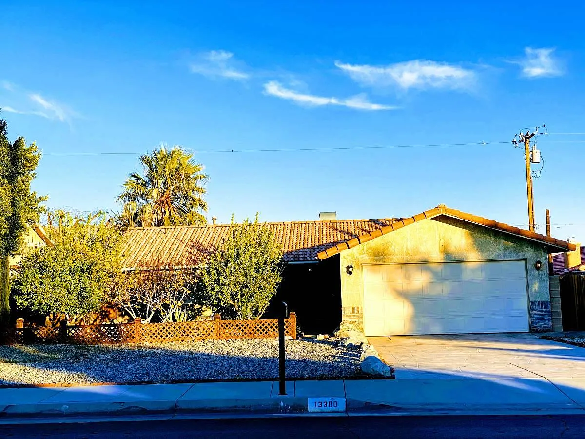 Building Photo - 13300 West Dr