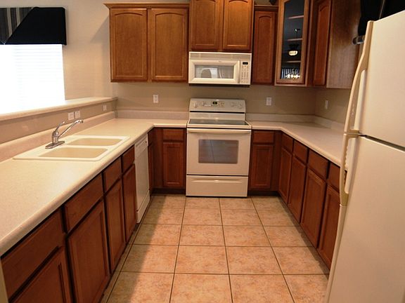 4th image of 4897 S Mosley Dr